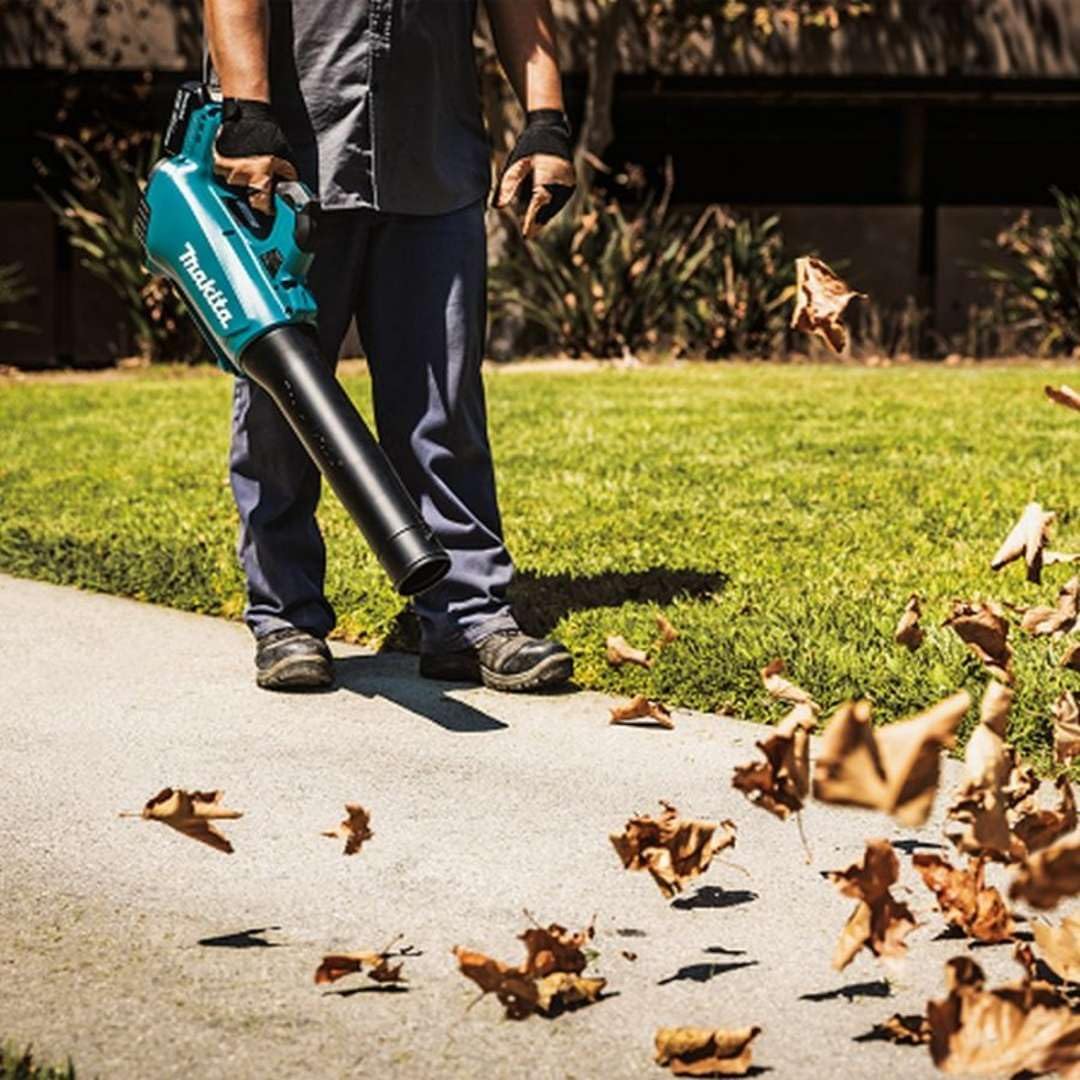Makita DUB184RT 18V LXT Brushless Cordless Blower Kit – Includes 1x 5.0Ah Battery & Charger