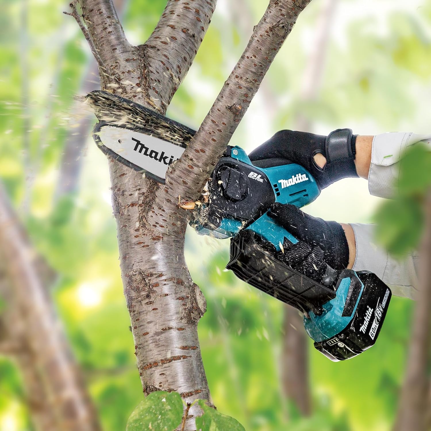 Makita DUC150Z 18V Brushless Cordless 150mm Pruning Saw – Tool Only (Battery & Charger Excluded)