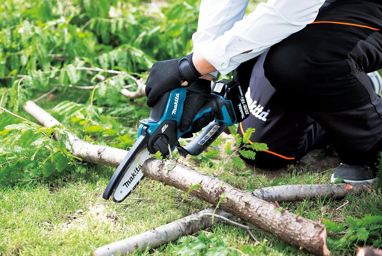 Makita DUC150Z 18V Brushless Cordless 150mm Pruning Saw – Tool Only (Battery & Charger Excluded)